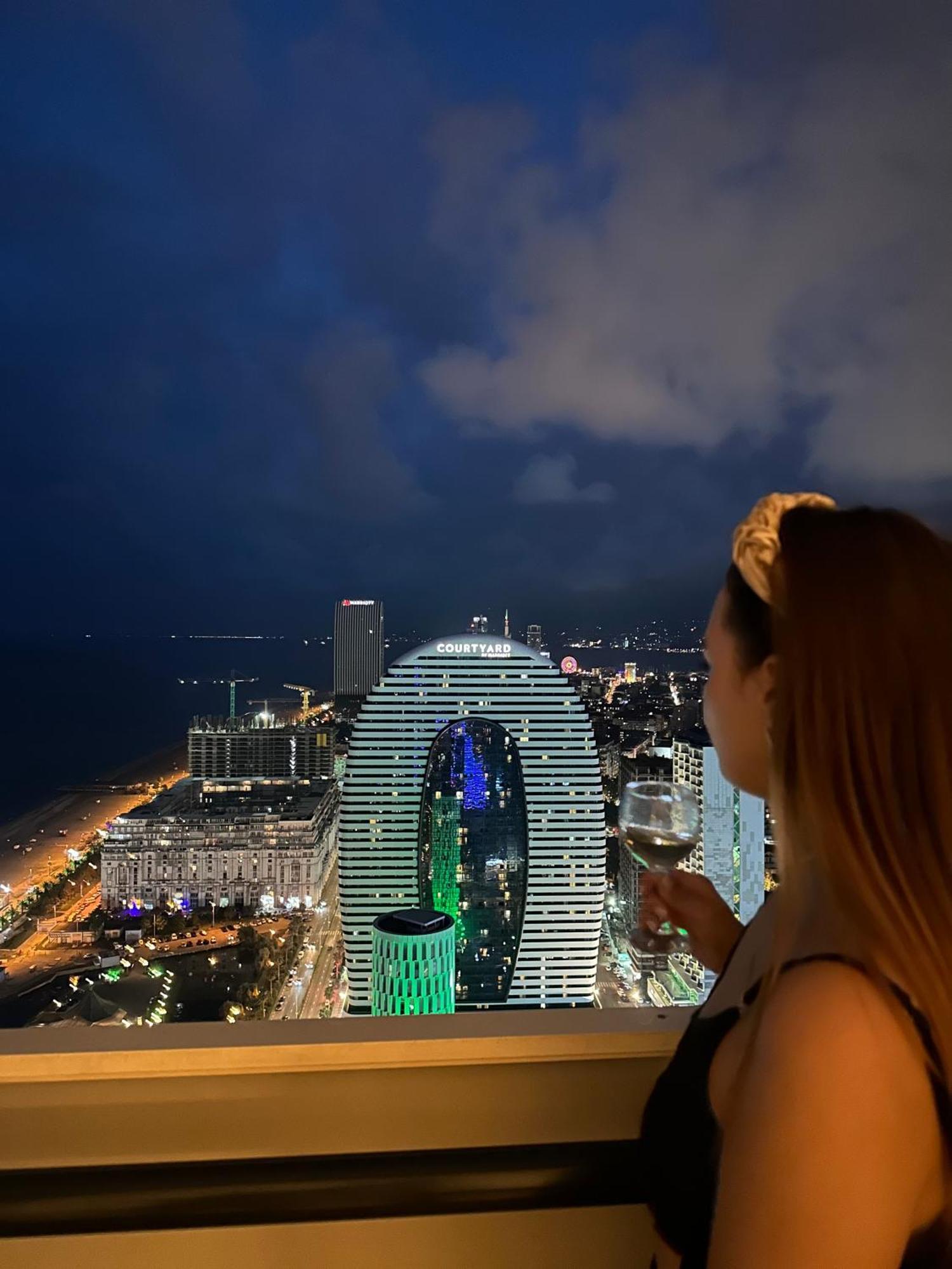 Luxury Beach Front Hotel Batumi Luaran gambar