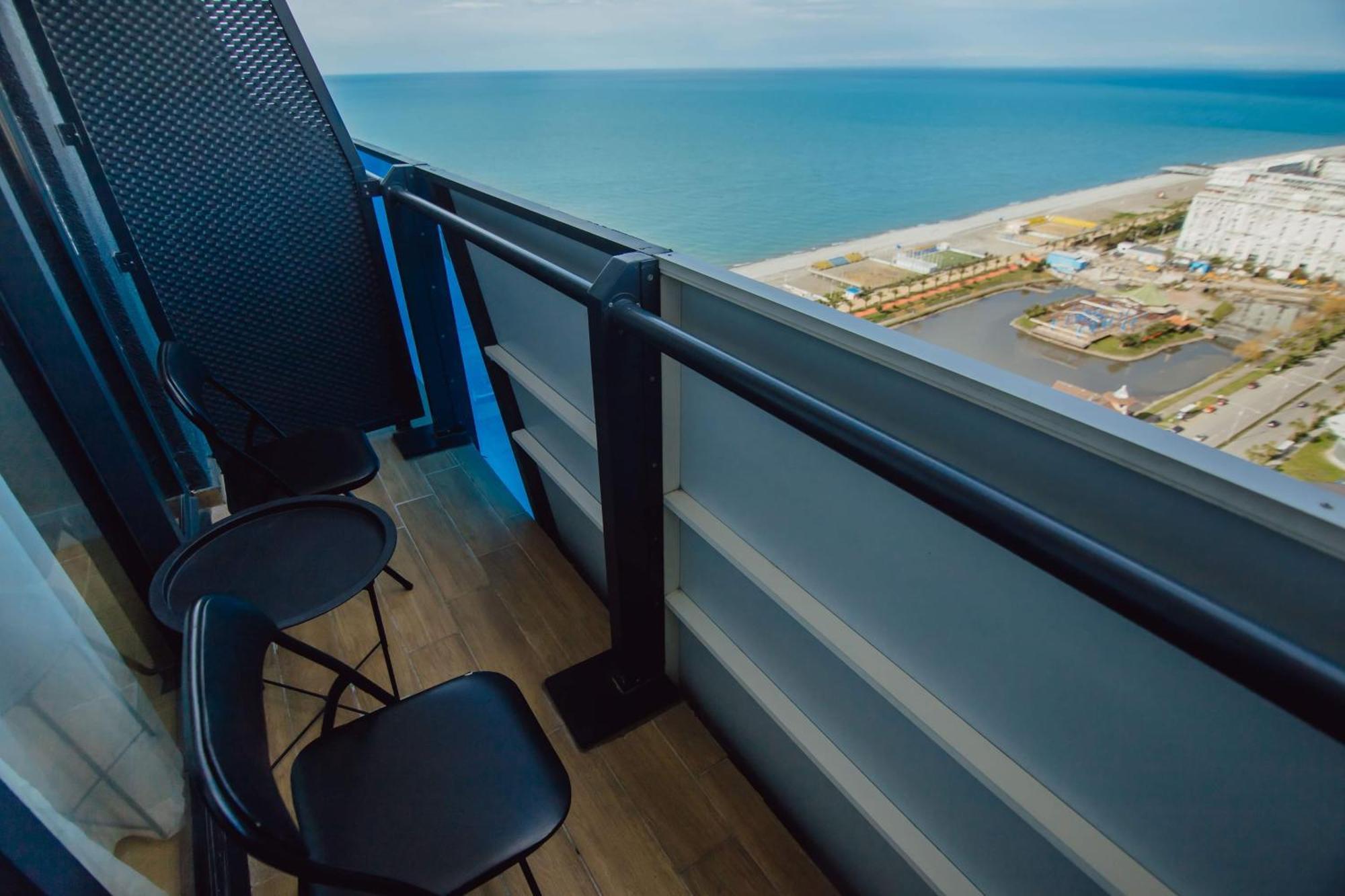 Luxury Beach Front Hotel Batumi Luaran gambar