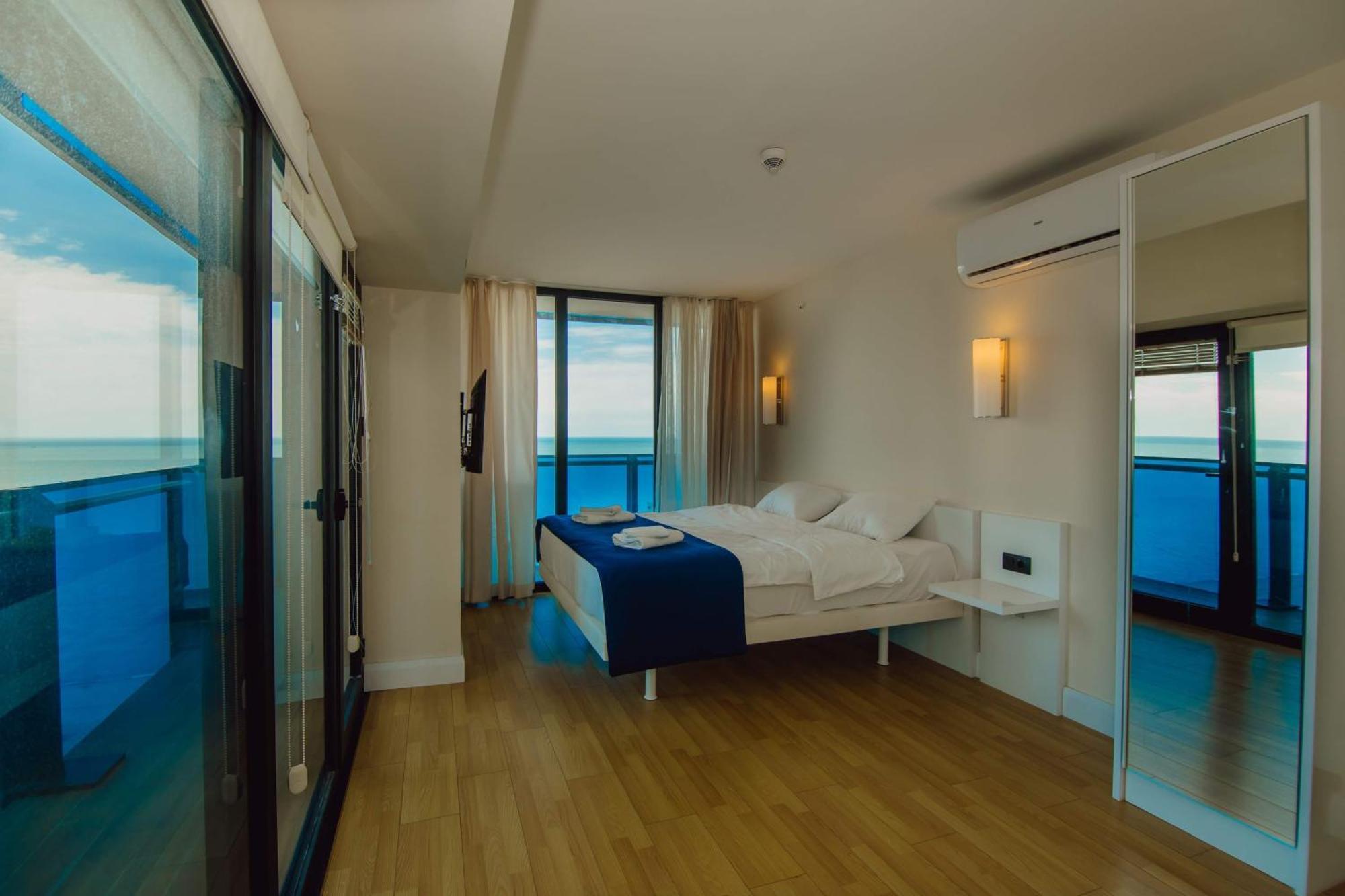 Luxury Beach Front Hotel Batumi Luaran gambar