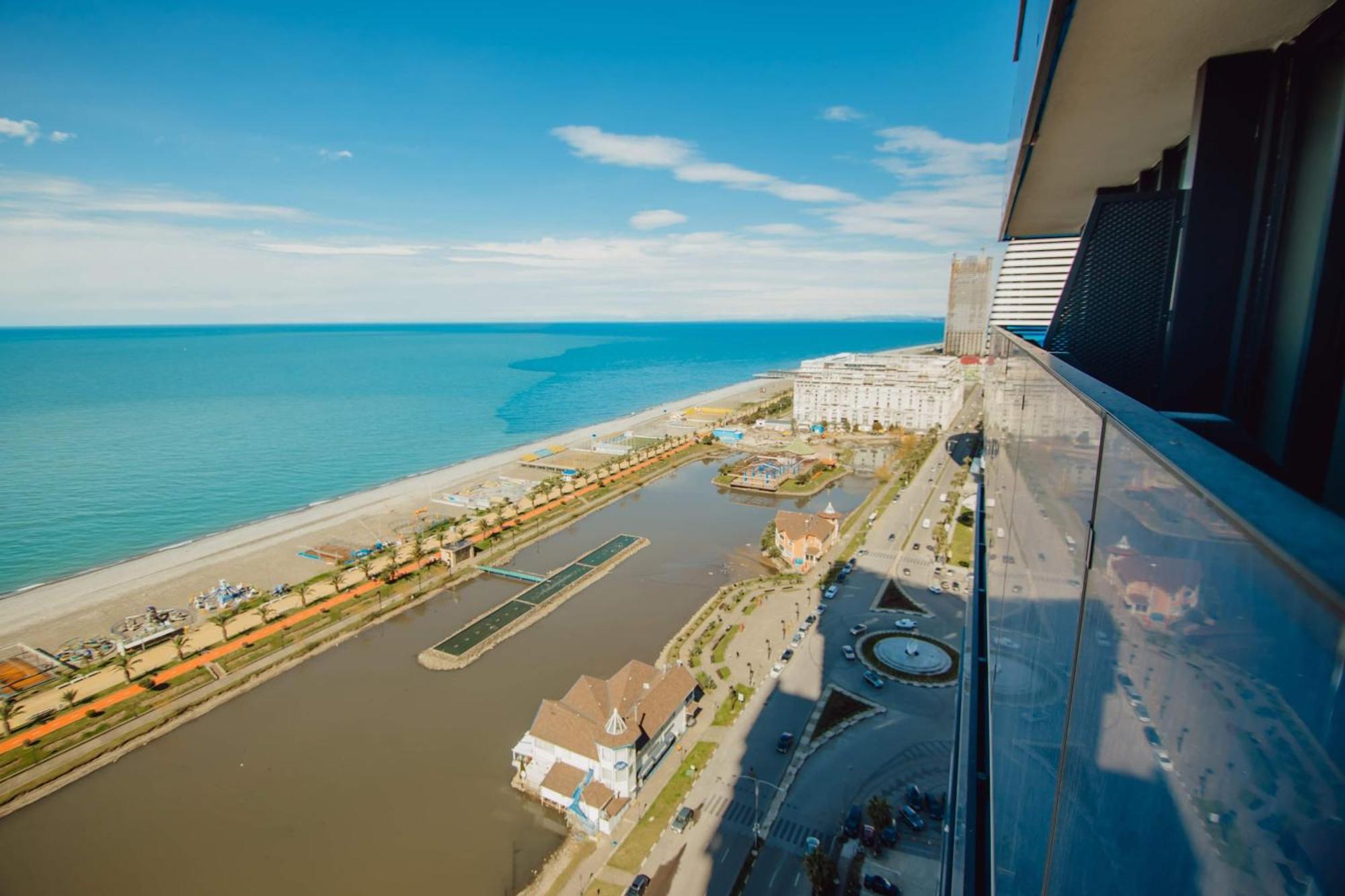 Luxury Beach Front Hotel Batumi Luaran gambar